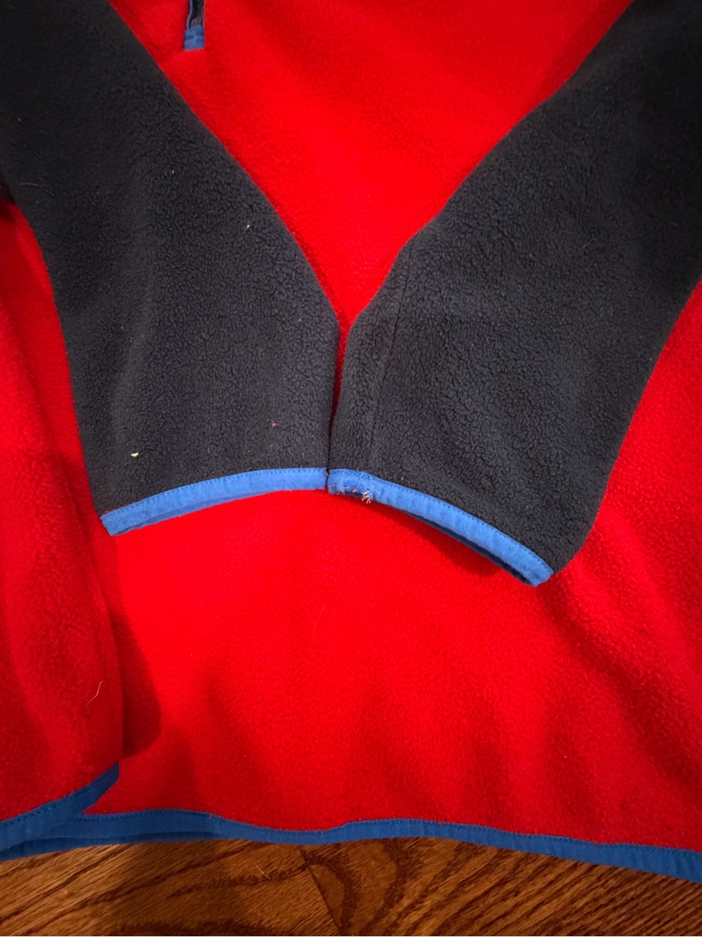 Vineyard Vines Red & Navy Quarter-Zip Pullover - Picture 4 of 6